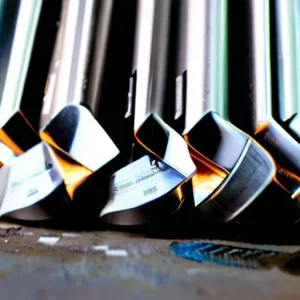 Как металл очищают перед разливкой: ключевые этапы и значение